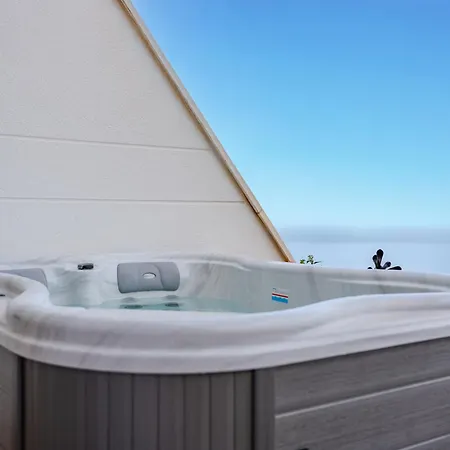 شقة Sunset Ocean View-jacuzzi Privado Y Vistas Al Mar